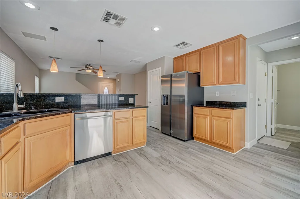463 Royal Bridge, Las Vegas, NV 89178