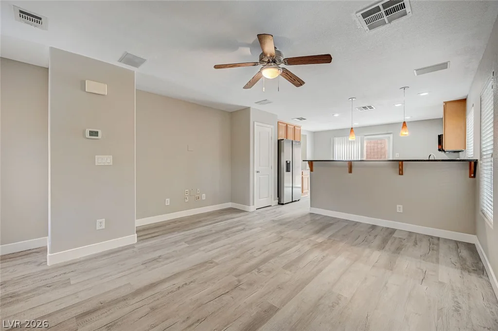 463 Royal Bridge, Las Vegas, NV 89178