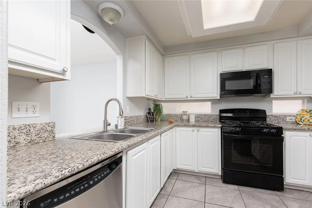 10272 Ghost Gum Street, Las Vegas, NV 89183