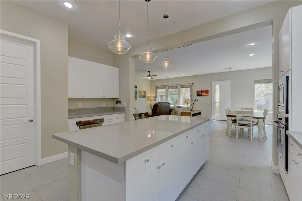 11261 Essence Point, Las Vegas, NV 89135
