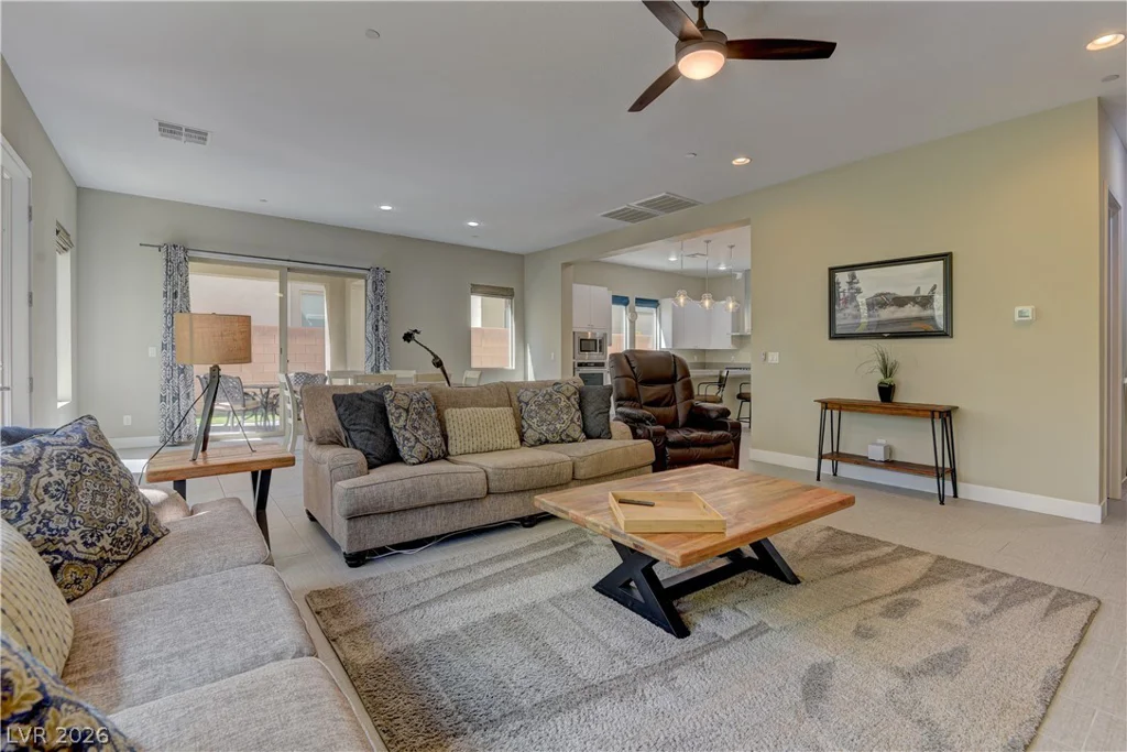 11261 Essence Point, Las Vegas, NV 89135