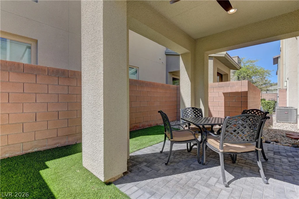 11261 Essence Point, Las Vegas, NV 89135