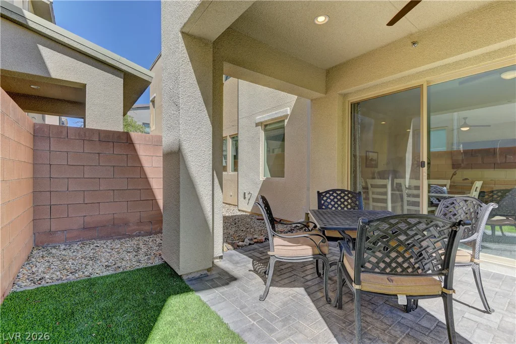 11261 Essence Point, Las Vegas, NV 89135