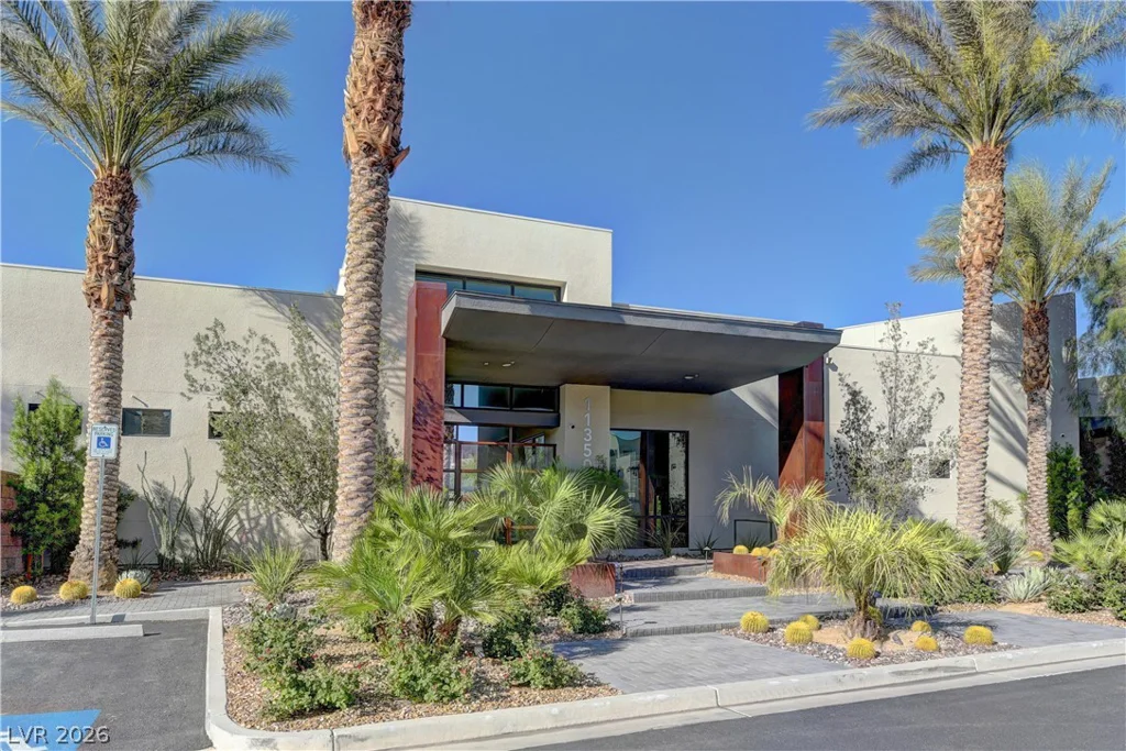 11261 Essence Point, Las Vegas, NV 89135