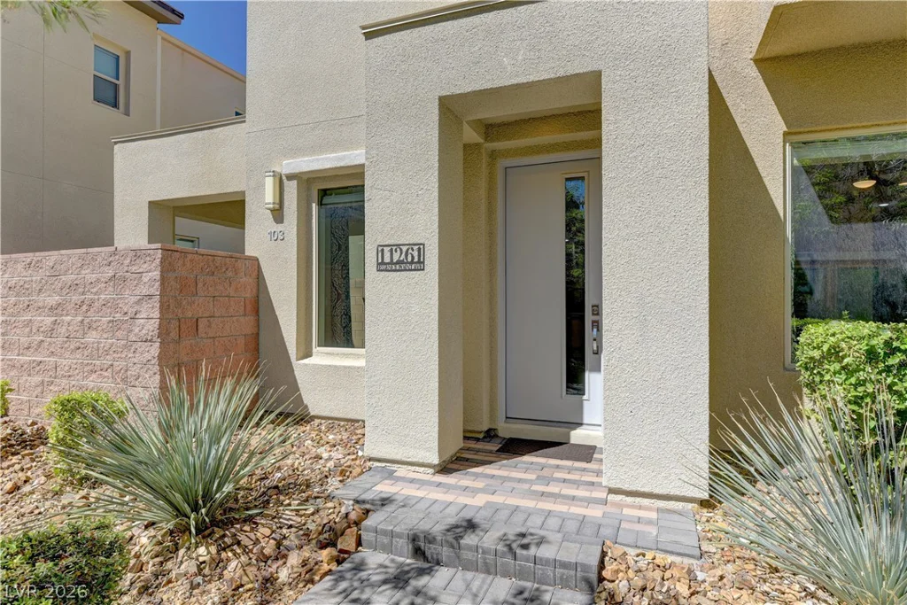 11261 Essence Point, Las Vegas, NV 89135