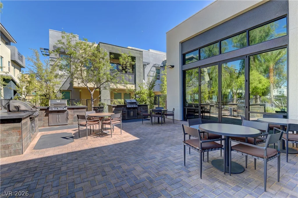 11261 Essence Point, Las Vegas, NV 89135