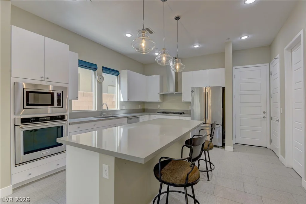 11261 Essence Point, Las Vegas, NV 89135