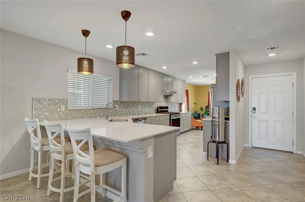 9526 Barnsley Point, Las Vegas, NV 89178