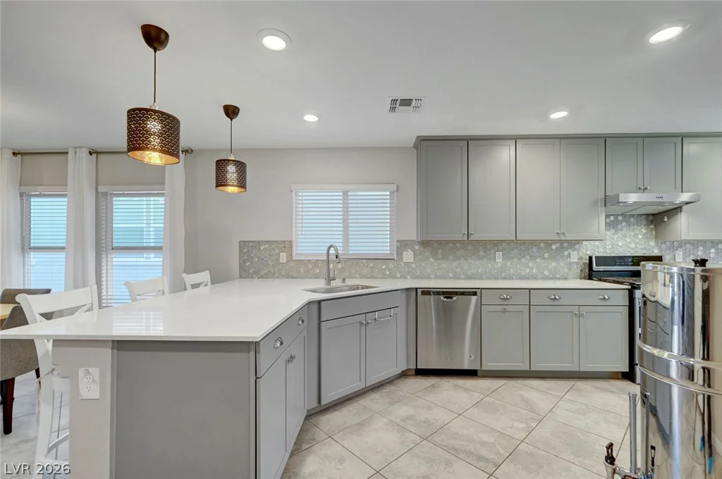 9526 Barnsley Point, Las Vegas, NV 89178