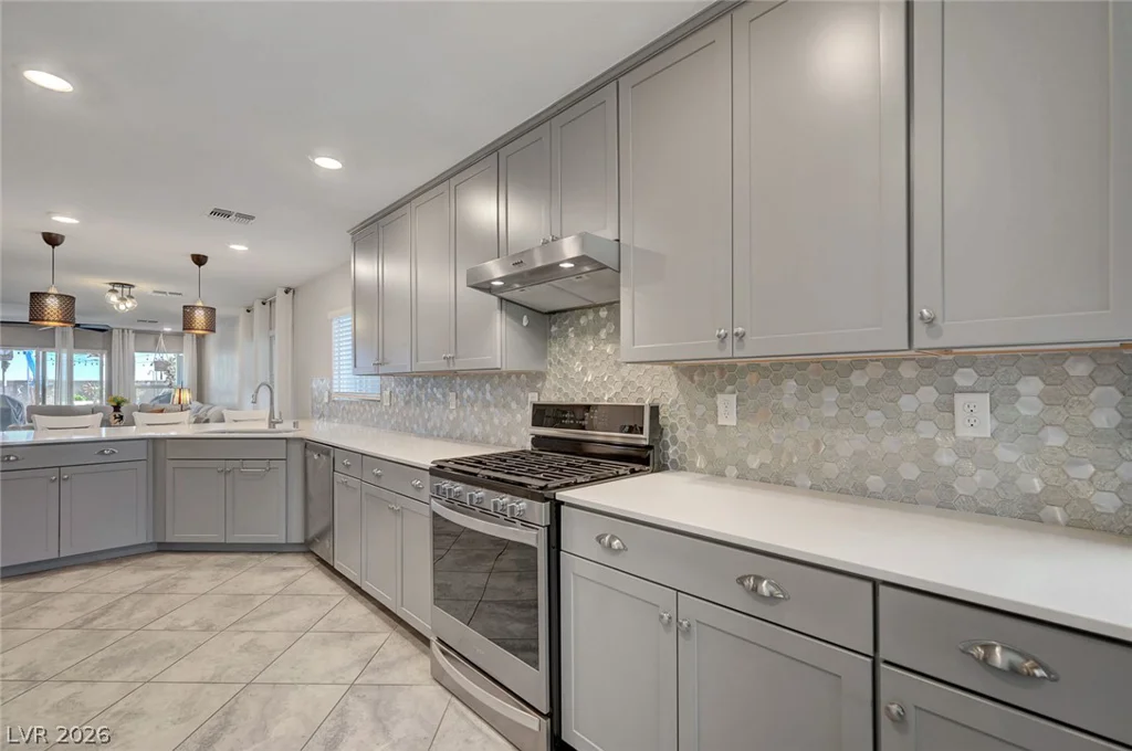 9526 Barnsley Point, Las Vegas, NV 89178