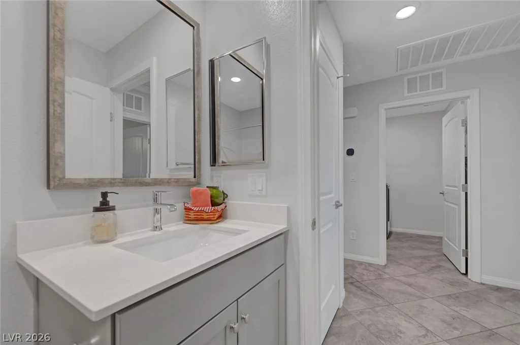 9526 Barnsley Point, Las Vegas, NV 89178