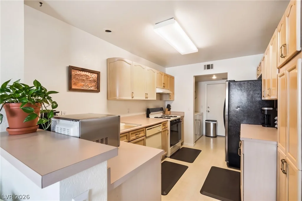 7955 Rochelle, Las Vegas, NV 89147