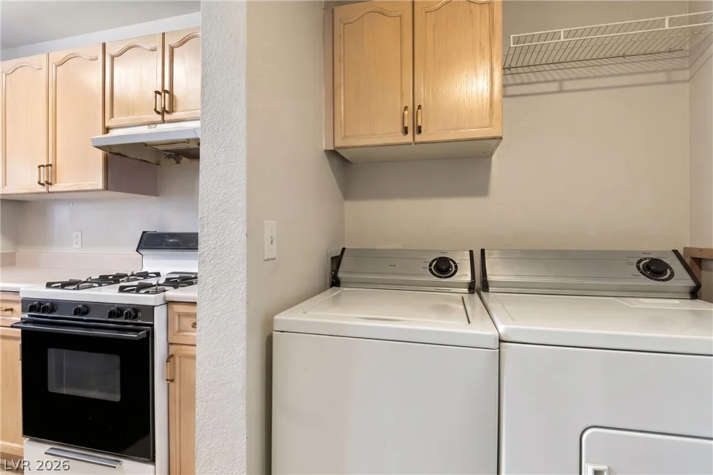 7955 Rochelle, Las Vegas, NV 89147