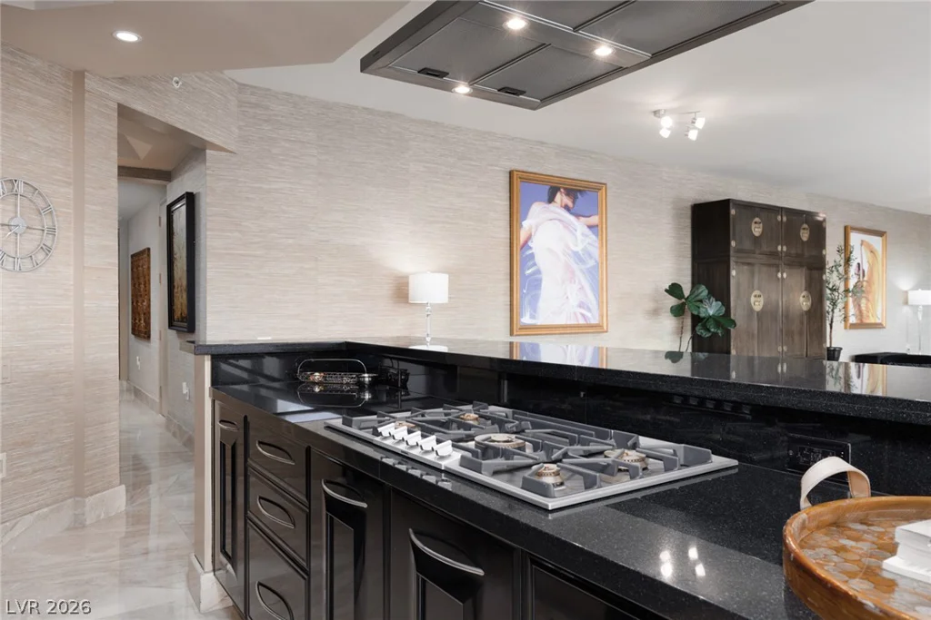 2777 Paradise Rd, Las Vegas, NV 89109