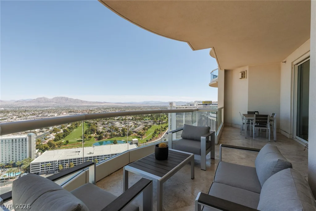 2777 Paradise Rd, Las Vegas, NV 89109