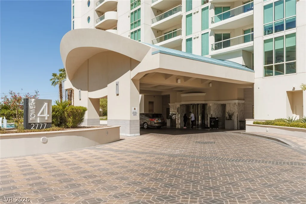 2777 Paradise Rd, Las Vegas, NV 89109