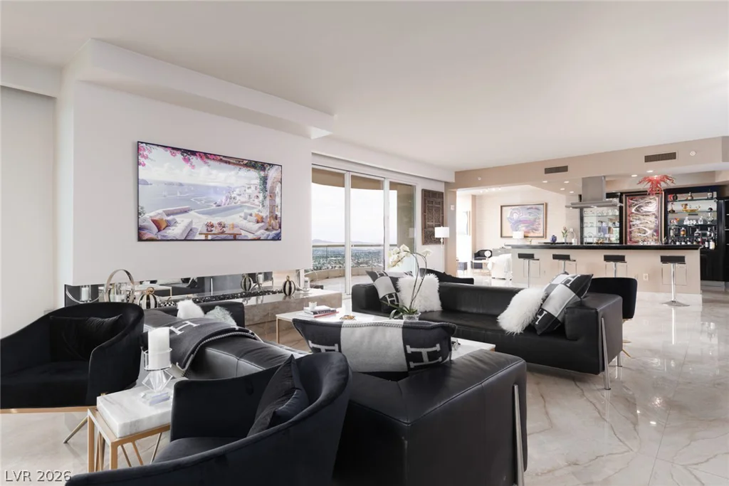 2777 Paradise Rd, Las Vegas, NV 89109