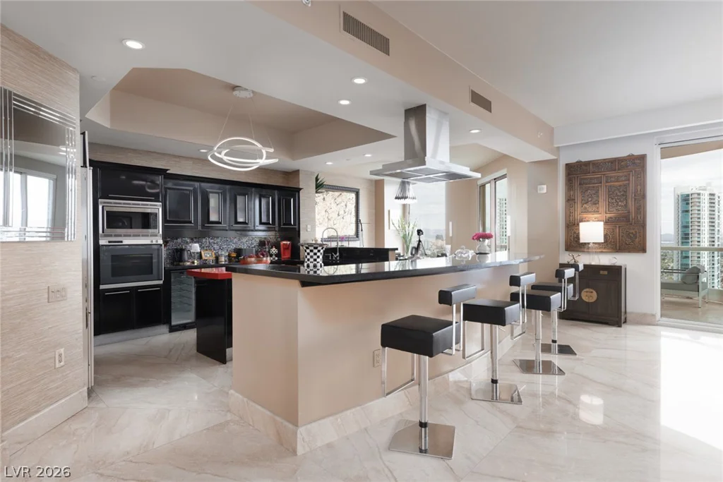 2777 Paradise Rd, Las Vegas, NV 89109