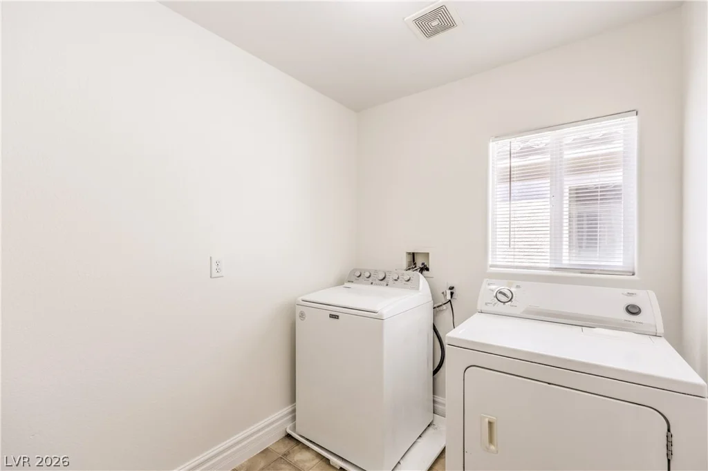 9694 Dieterich, Las Vegas, NV 89148