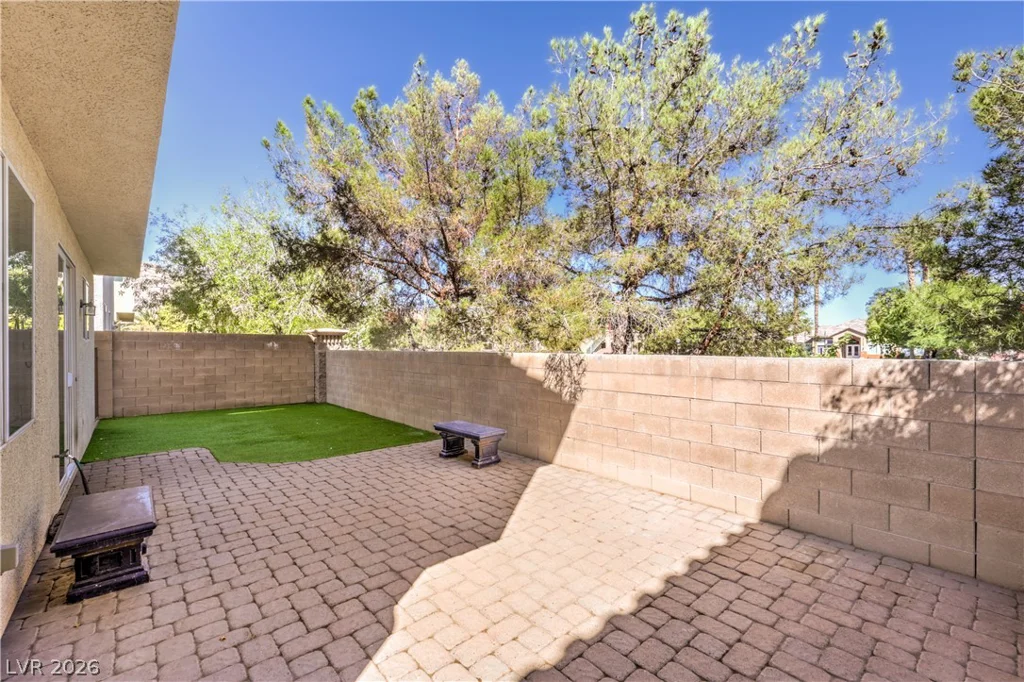 9694 Dieterich, Las Vegas, NV 89148