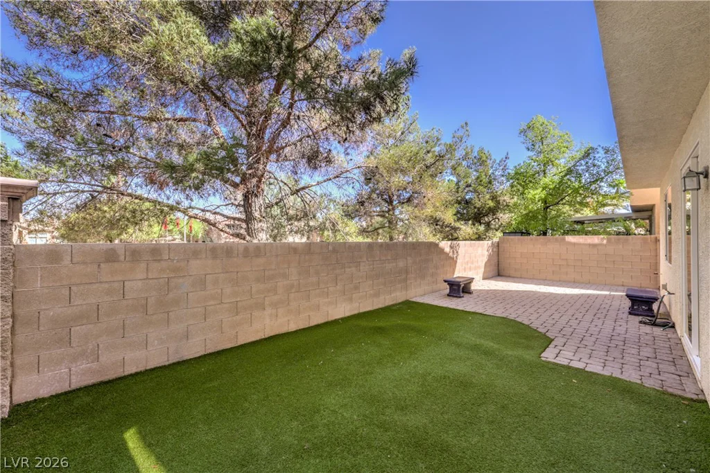 9694 Dieterich, Las Vegas, NV 89148