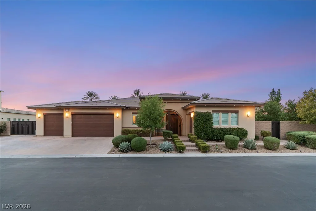 8255 Canyon Tree, Las Vegas, NV 89113