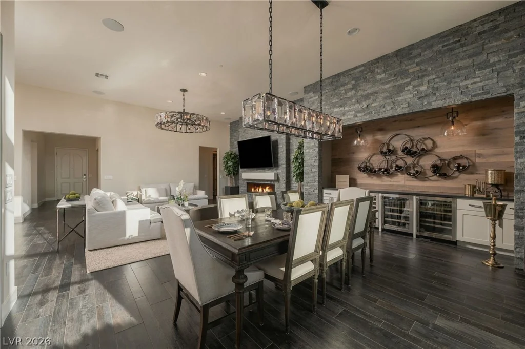 8255 Canyon Tree, Las Vegas, NV 89113
