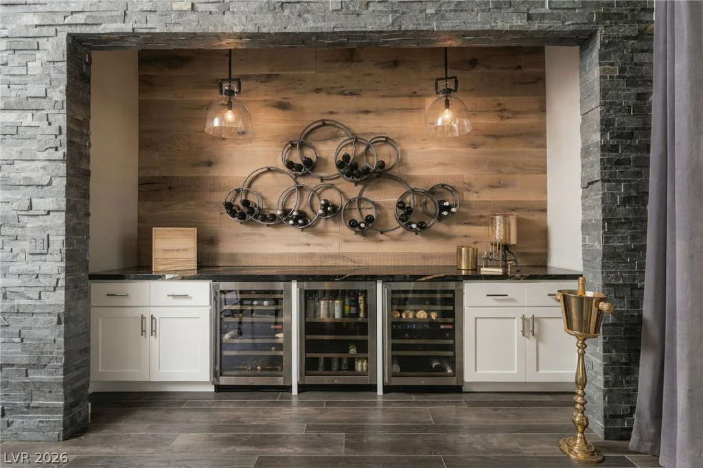 8255 Canyon Tree, Las Vegas, NV 89113