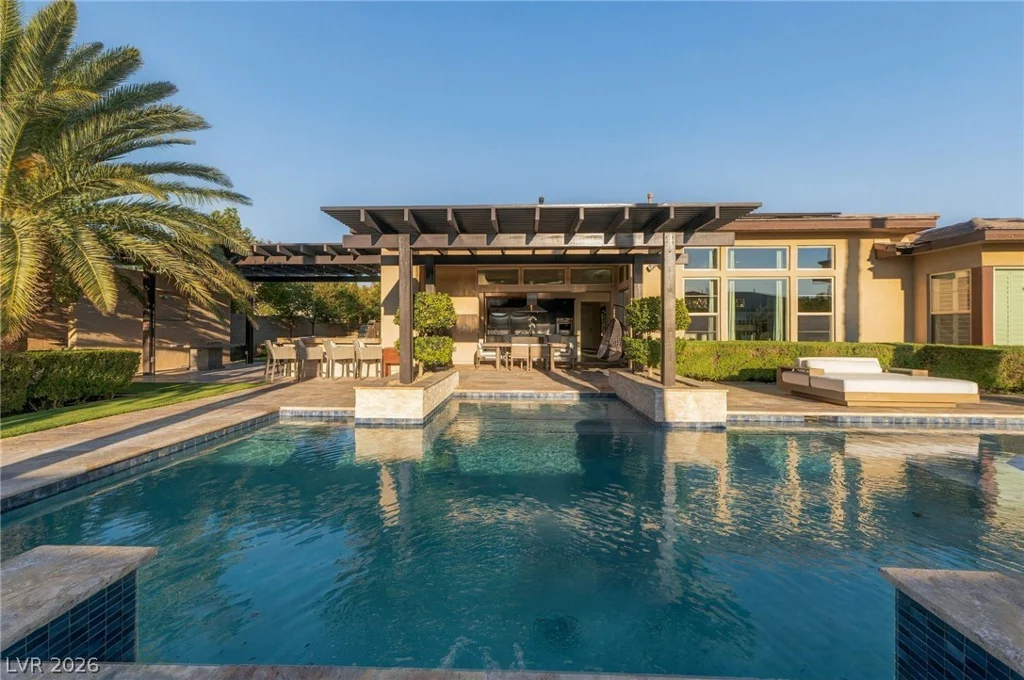 8255 Canyon Tree, Las Vegas, NV 89113