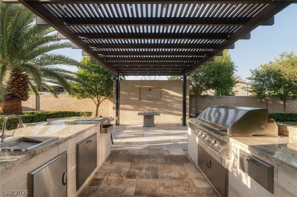 8255 Canyon Tree, Las Vegas, NV 89113