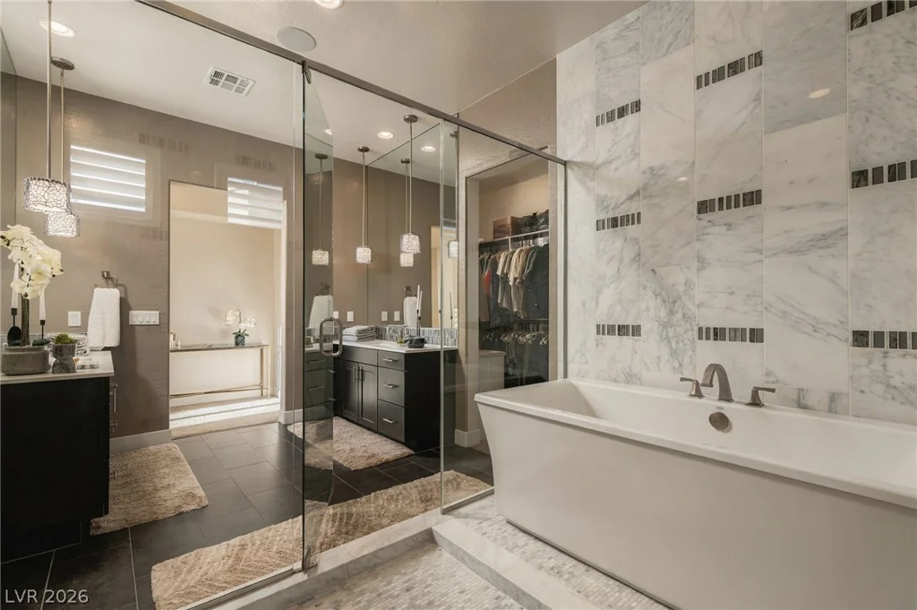 8255 Canyon Tree, Las Vegas, NV 89113