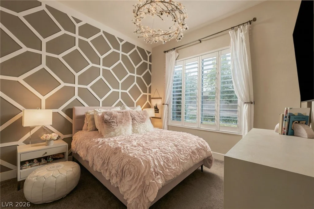 8255 Canyon Tree, Las Vegas, NV 89113