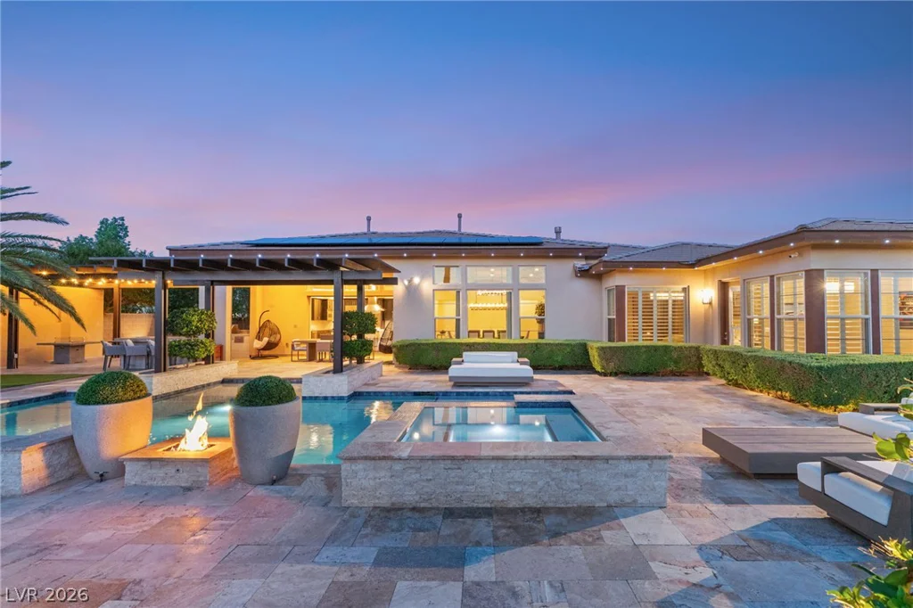 8255 Canyon Tree, Las Vegas, NV 89113