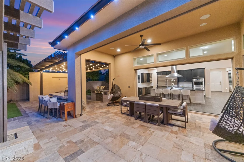 8255 Canyon Tree, Las Vegas, NV 89113