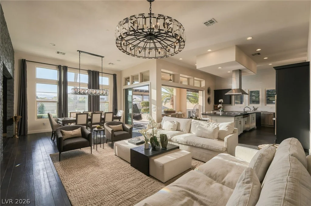 8255 Canyon Tree, Las Vegas, NV 89113