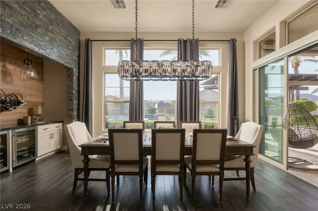 8255 Canyon Tree, Las Vegas, NV 89113