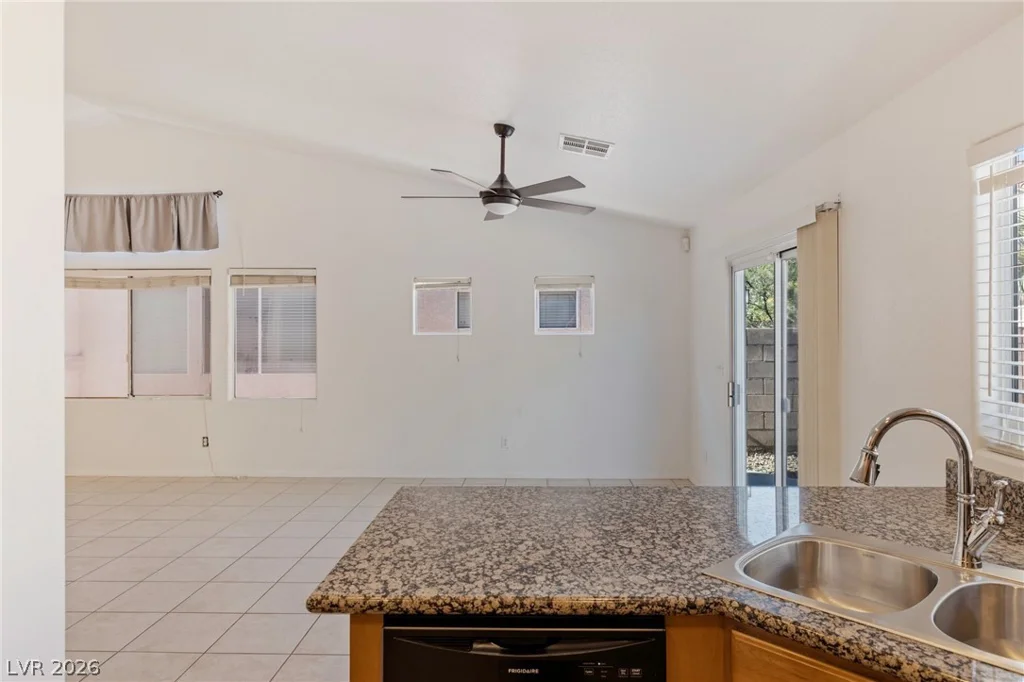 4043 Lilac Creek, Las Vegas, NV 89122