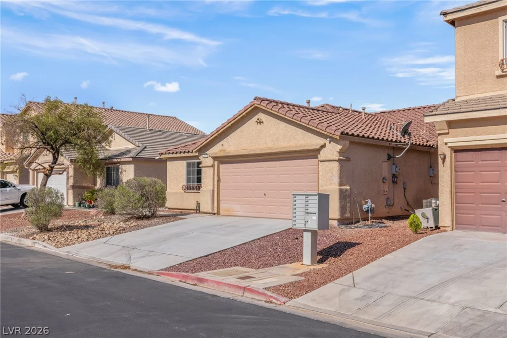 4043 Lilac Creek, Las Vegas, NV 89122