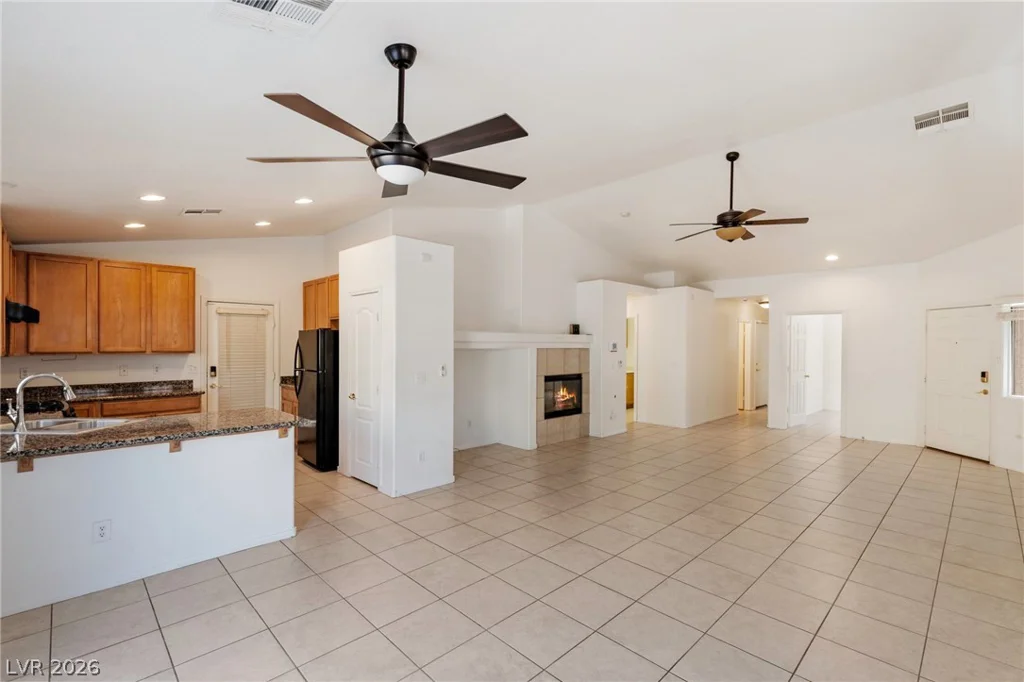 4043 Lilac Creek, Las Vegas, NV 89122