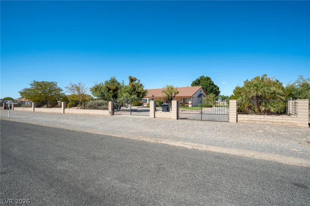 880 Lupin, Pahrump, NV 89048