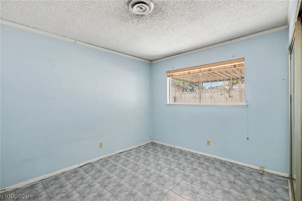 1949 Randa, Las Vegas, NV 89104