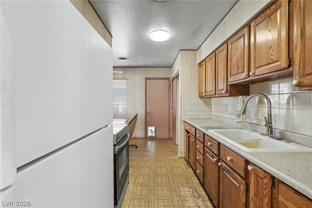 1949 Randa, Las Vegas, NV 89104