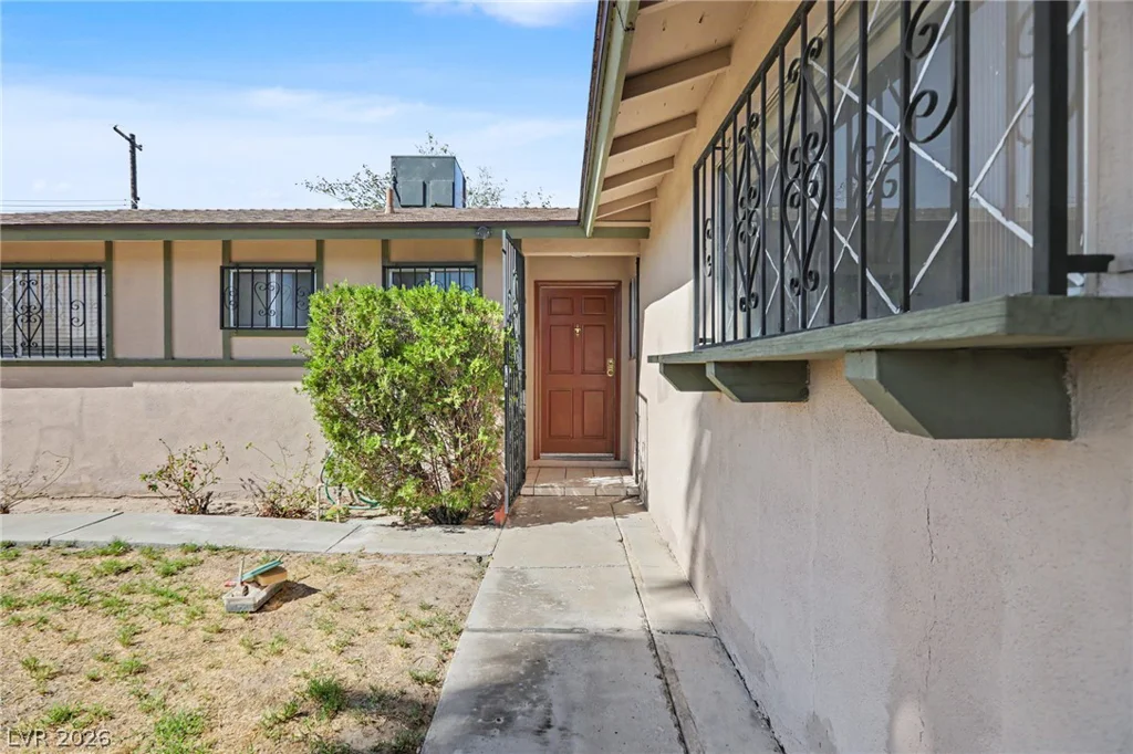 1949 Randa, Las Vegas, NV 89104