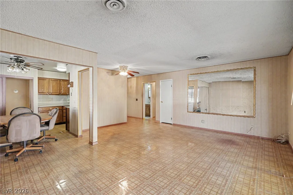 1949 Randa, Las Vegas, NV 89104
