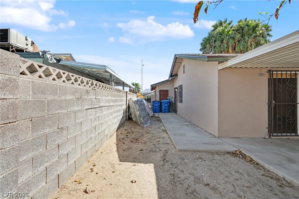 1949 Randa, Las Vegas, NV 89104