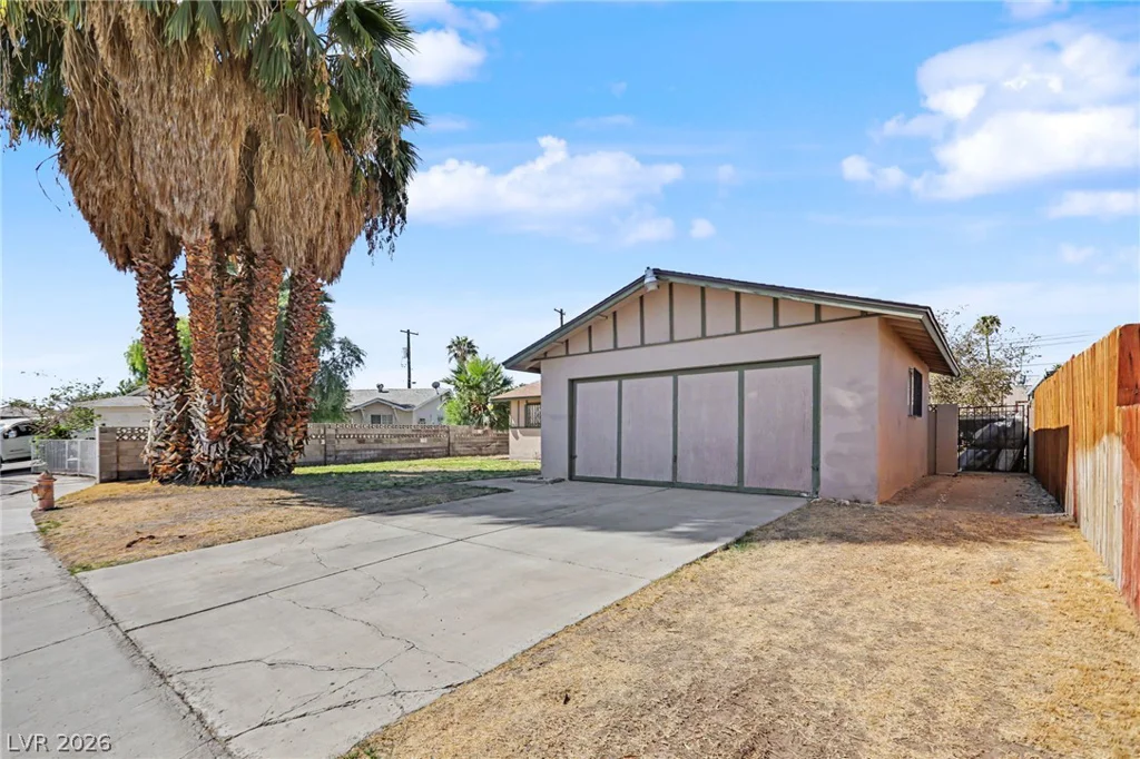 1949 Randa, Las Vegas, NV 89104