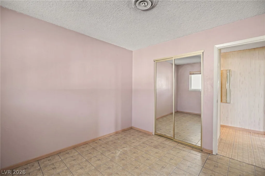1949 Randa, Las Vegas, NV 89104