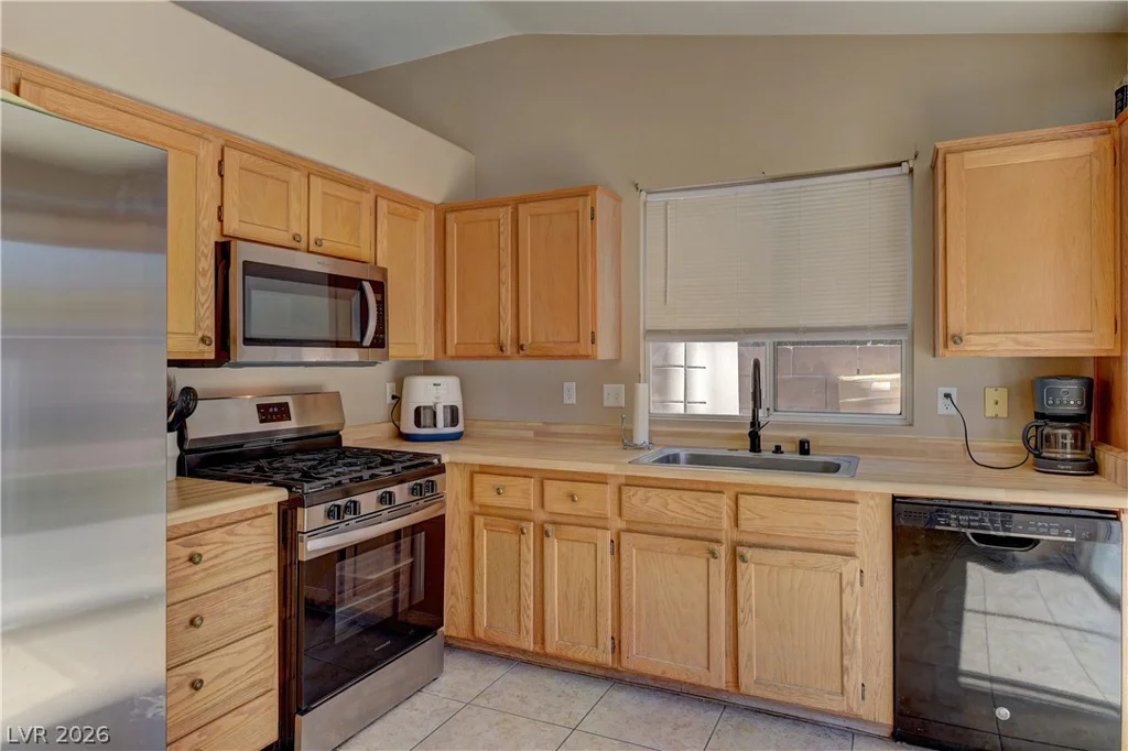 1263 Shimmering Glen, Henderson, NV 89014