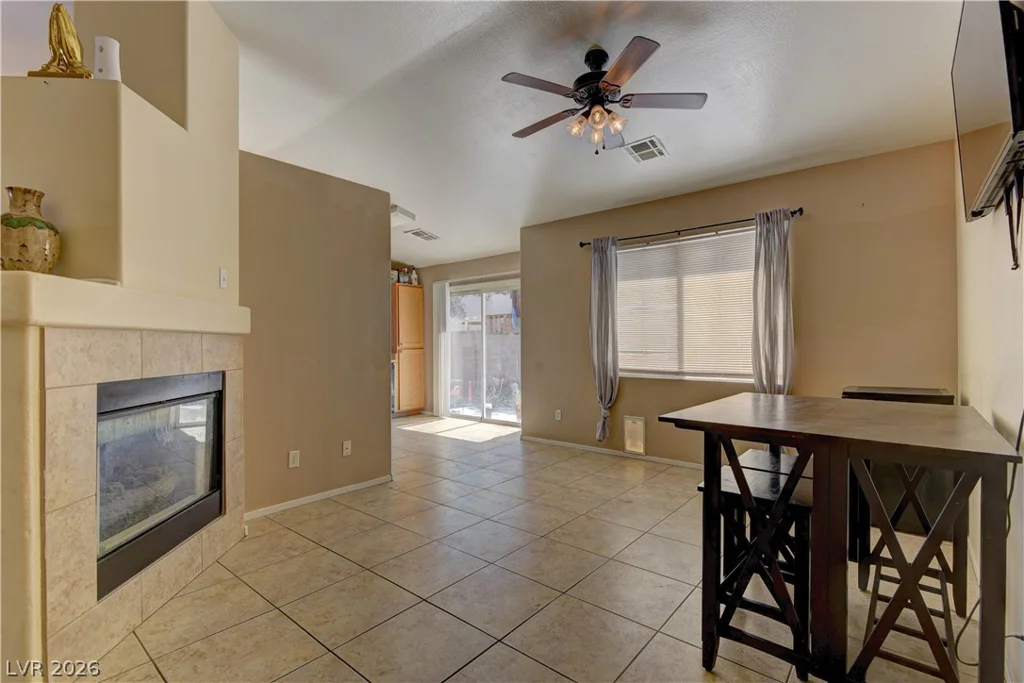 1263 Shimmering Glen, Henderson, NV 89014