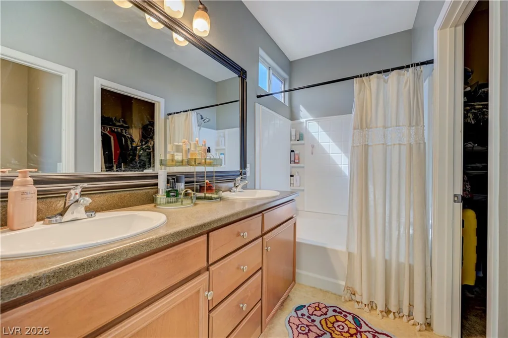 10641 Thor Mountain, Las Vegas, NV 89166
